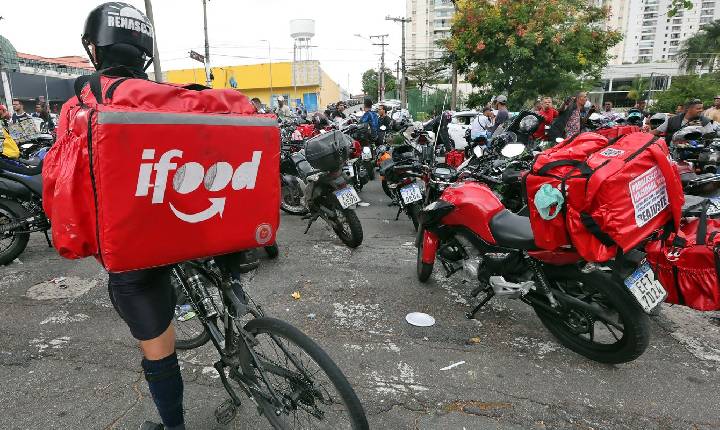 Anvisa libera venda de medicamentos por plataformas como iFood e Rapp