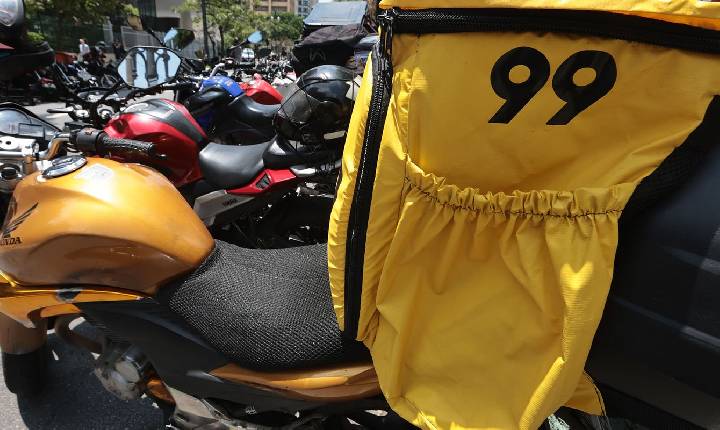 App 99 desenvolve tecnologia para monitorar motociclistas parceiros
