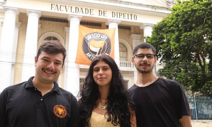 Ato de estudantes da UFF deu pontapé em mobilização por virada de Lula