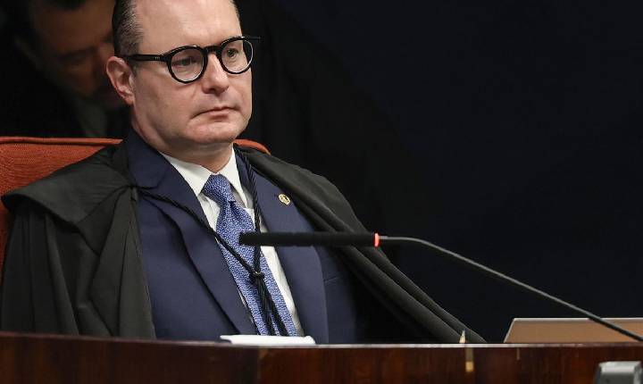Dallagnol divulga sigilo fiscal de Zanin, que pede responsabilização