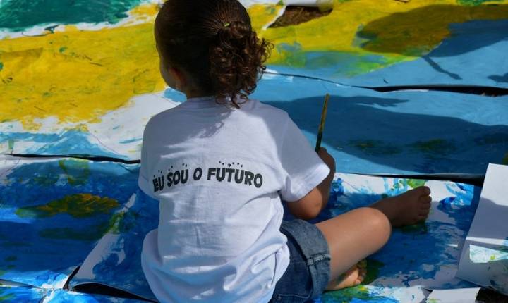 Pais veem palmada como disciplina e não como violência, alerta Unicef