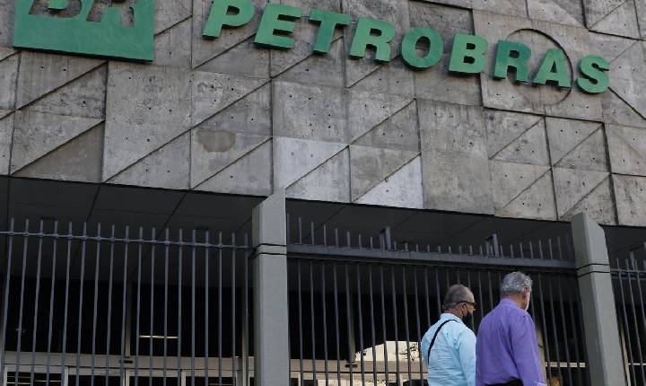 Petrobras bate novo recorde na produção de barris de petróleo e gás