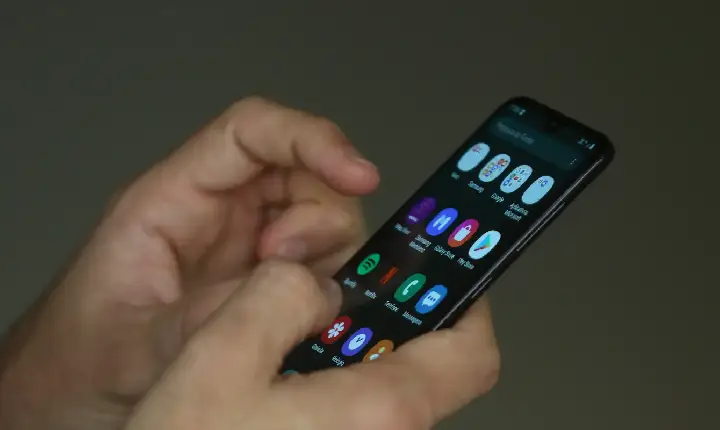 Plataforma oferece escuta em saúde mental para jovens no SUS Digital