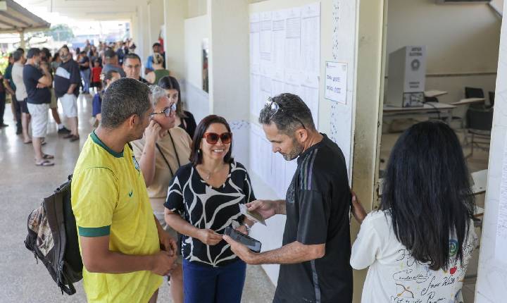 Trabalhador tem direito de sair do serviço para votar; confira a lei