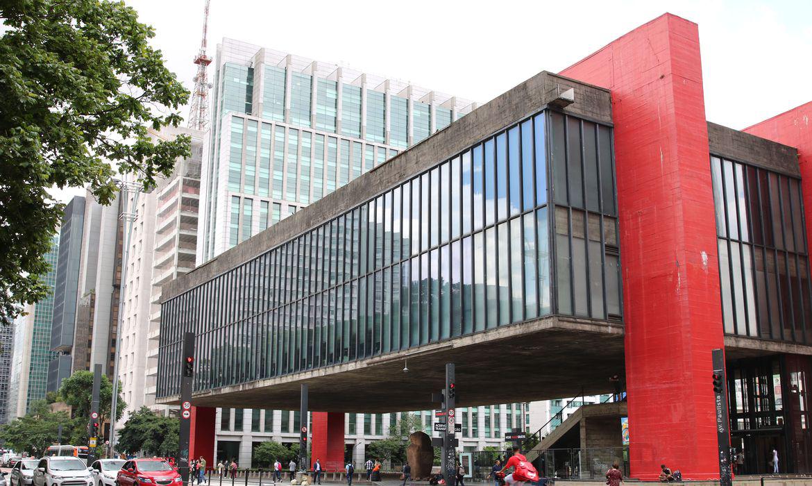 Governo de SP anuncia investimento de R$ 180 milhões no setor cultural.
