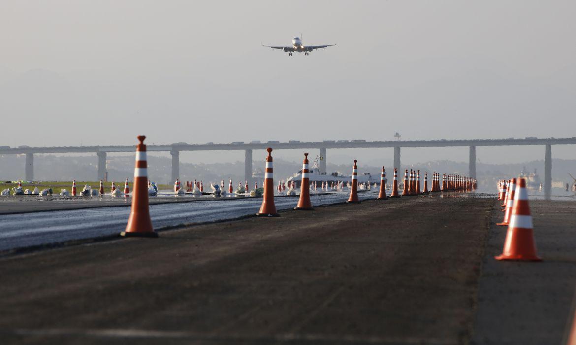Senado aprova prorrogação de regras para reembolso de passagens aéreas