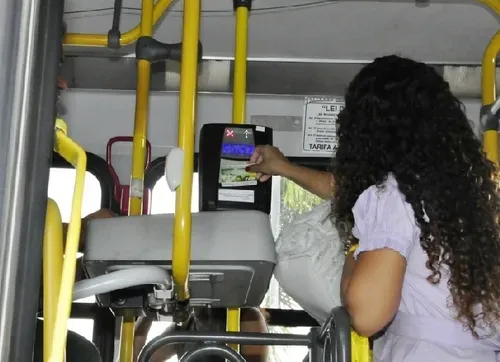 Justiça recomenda gratuidade no transporte para autistas e acompanhantes em Santarém