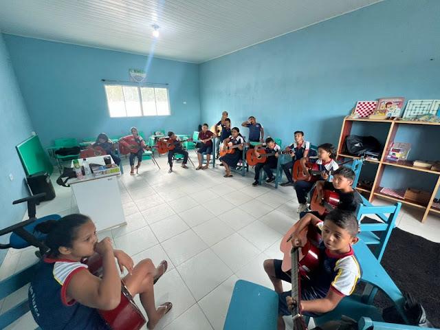 Música que Transforma: Projeto Musicalize promove inclusão e desenvolvimento em escolas de Oriximiná