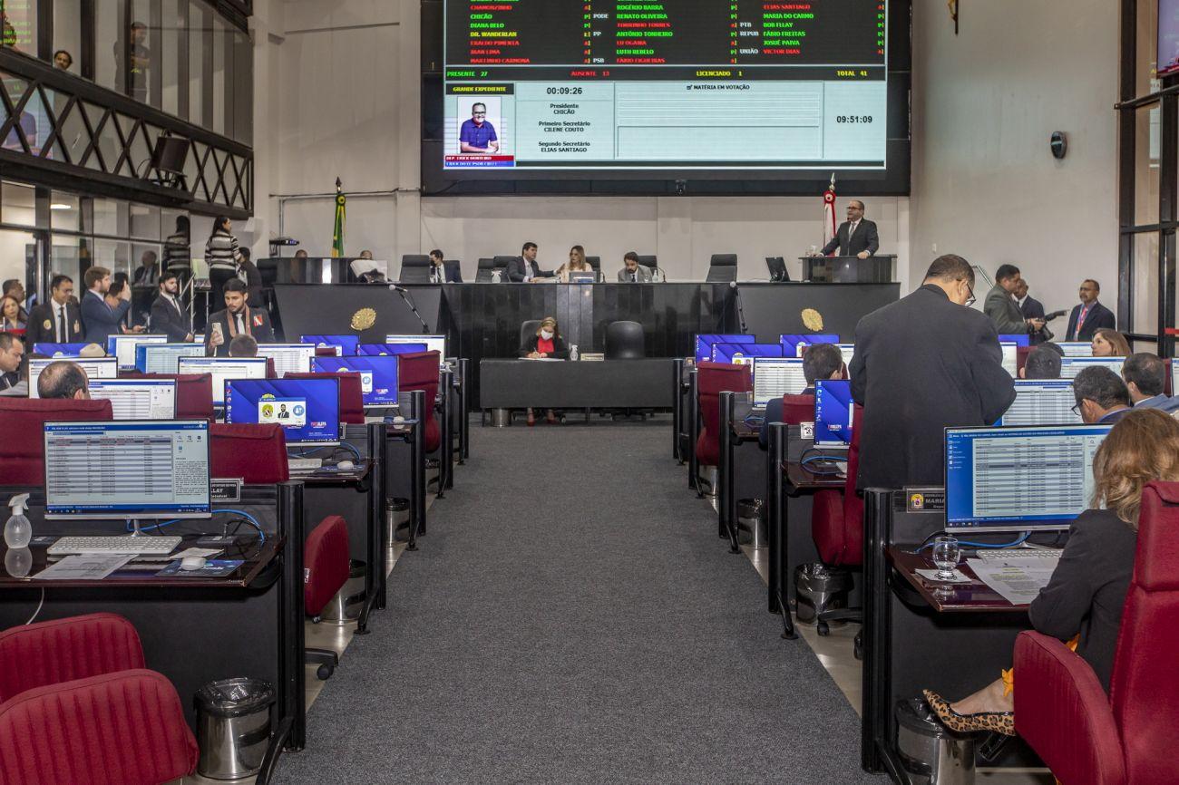 MPT cobra Alepa por cargos irregulares e alerta sobre “servidores fantasmas”
