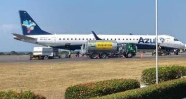 Avião da Azul aborta decolagem em Santarém após colisão com animal na pista