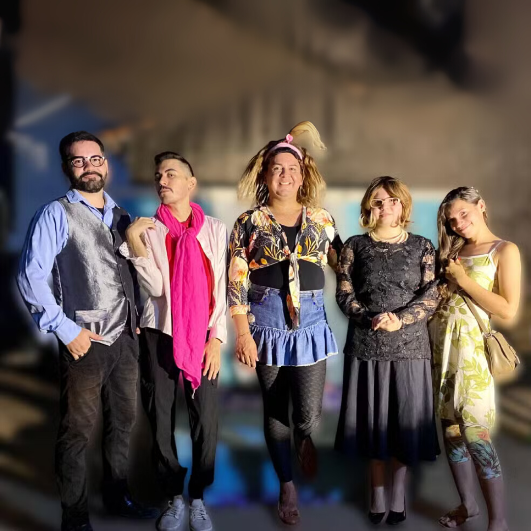 Projeto “Tu não, Tus” leva humor e reflexão sobre diversidade a comunidades ribeirinhas e bairros de Santarém