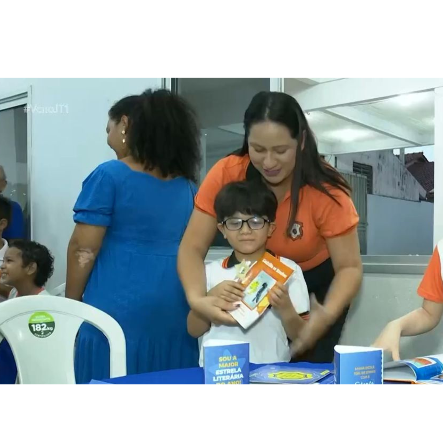 Alunos do ensino infantil lançam seus próprios livros em escola de Santarém