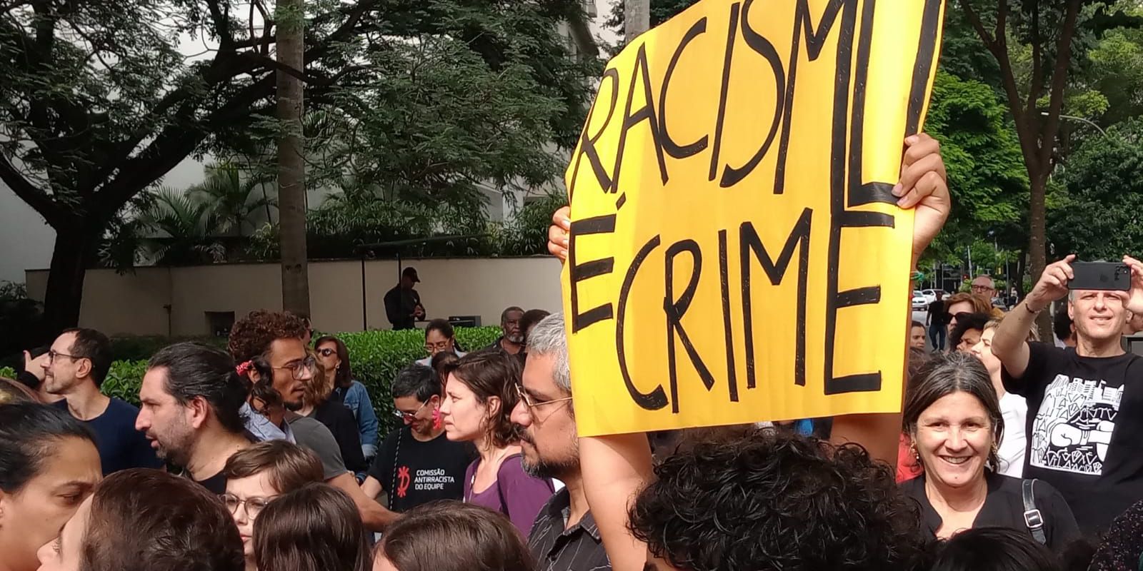 Ministério Público move ação contra Shopping Higienópolis por racismo