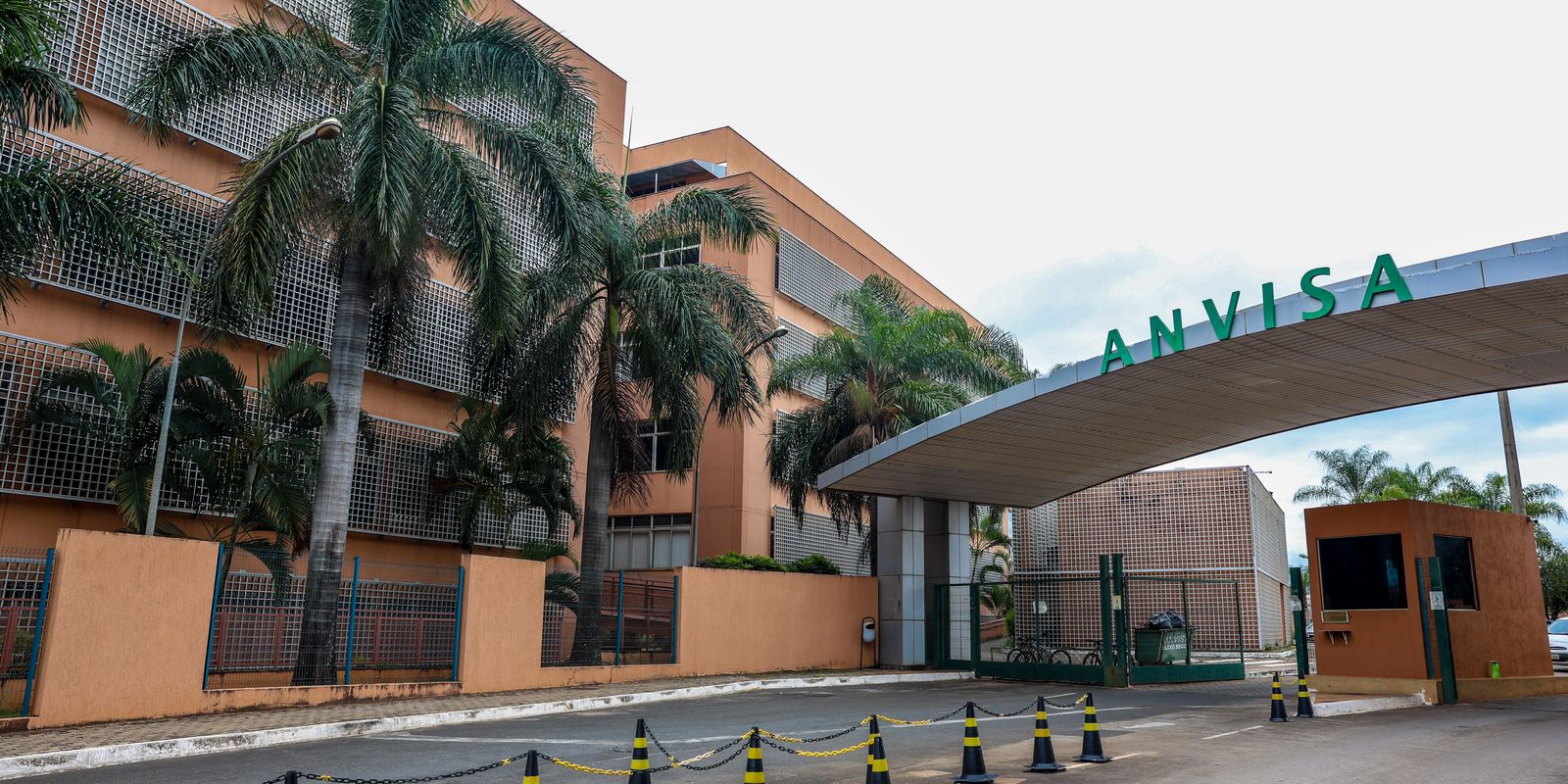 Anvisa proíbe venda de fórmula infantil contaminada por toxina